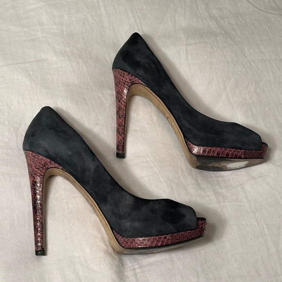 Joan & David 5 inch suede heels, size 8.5 - Picture 1 of 6